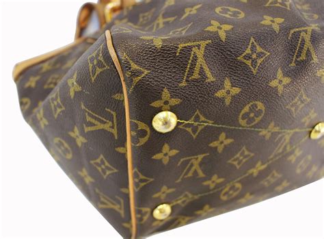 tell authentic Louis Vuitton handbags